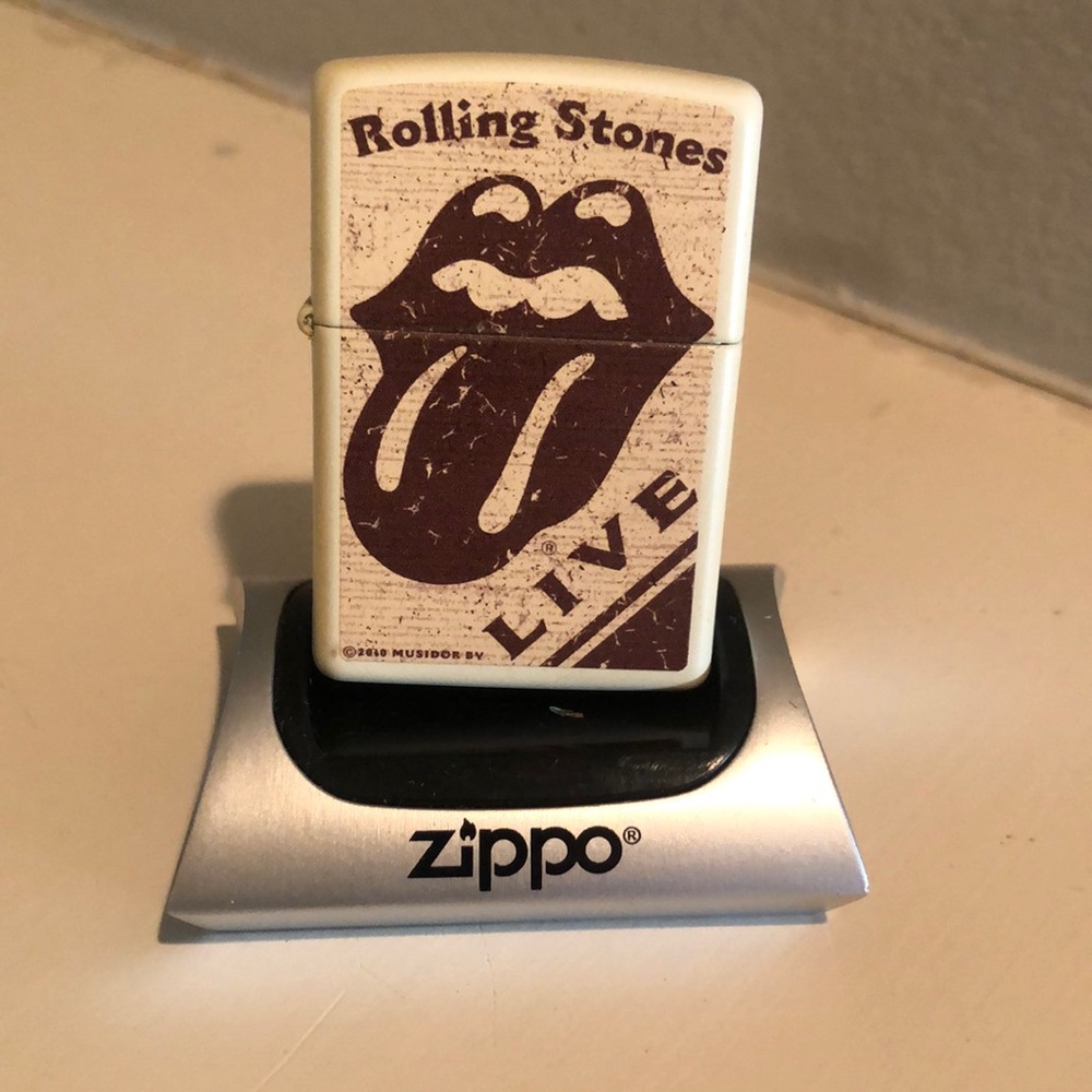 Cream-Colored Metal Rolling Stones Zippo Lighter